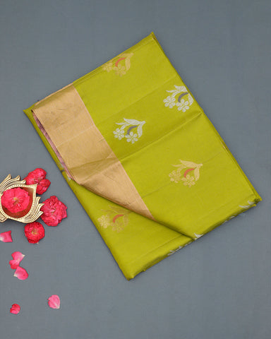 Light green soft silk saree - PattuCheeralu