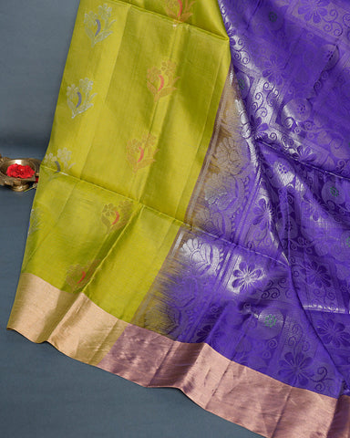 Light green soft silk saree - PattuCheeralu