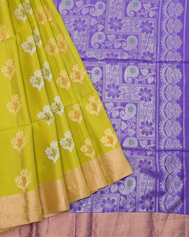 Light green soft silk saree - PattuCheeralu