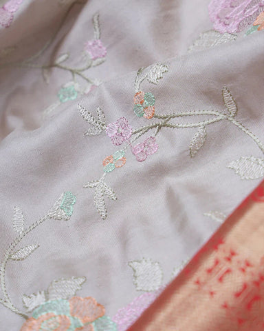 The Mehndi Green Kalamkari Silk Saree - PattuCheeralu