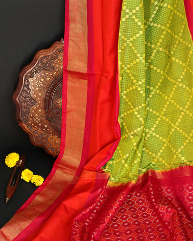 Mehndi Green Ikkat Silk - PattuCheeralu