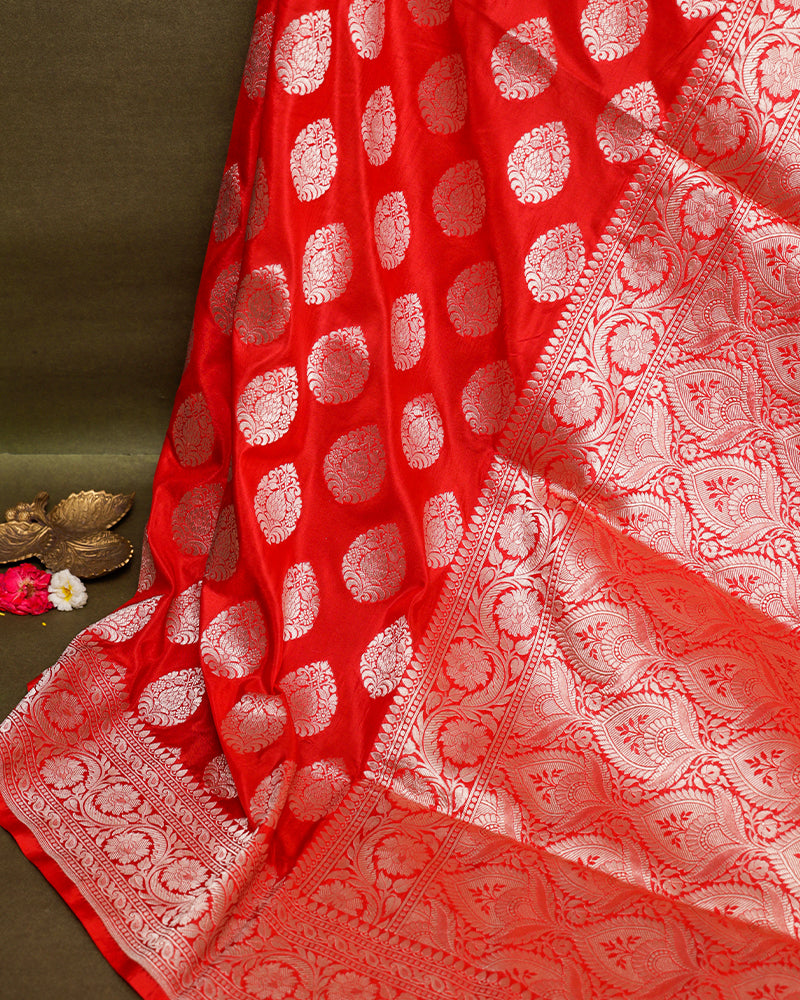 Red bandhani silk saree - PattuCheeralu